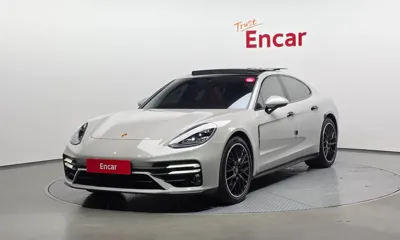 Porsche Panamera · 2023 год