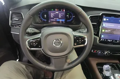 Volvo XC90 New Energy 2024, 12300 км, за 380455.15 CNY - фото 18