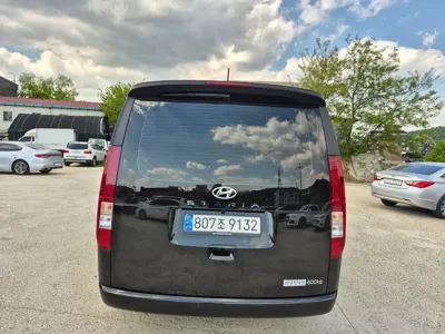 Hyundai Staria 2023, 6624 км, за 26000000 KRW
