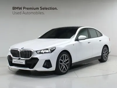 BMW 5-Series · 2025 год