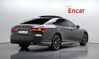 Lexus LS 2023, 42802 км, за 83000000 KRW
