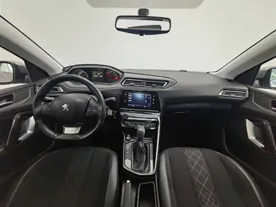 Peugeot 308 2017, 94300 км, за 22900 CNY - фото 5