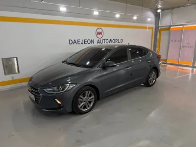 Hyundai Avante 2016, 118061 км, за 9800000 KRW