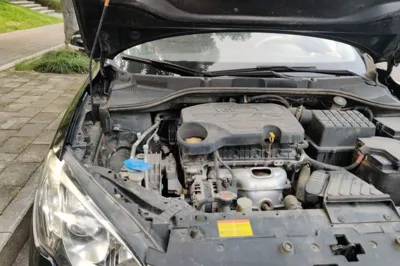 Roewe 360 2015, 134900 км, за 18471.16 CNY