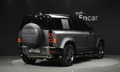 Land Rover Defender 2024, 10319 км, за 83900000 KRW