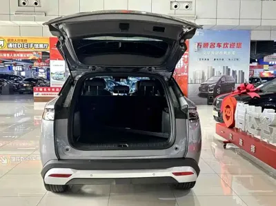 BYD L DM-i 2025, 10500 км, за 93000 CNY - фото 19