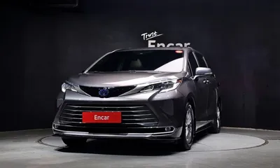 Toyota Sienna 2023, 57588 км, за 49900000 KRW