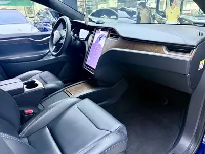 Tesla Model X 2019, 115000 км, за 219800 CNY - фото 13