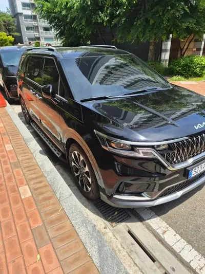 Kia Canival 2023, 60800 км, за 25500000 KRW
