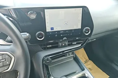 Lexus NX 2022, 4400 км, за 207176.22 CNY - фото 15