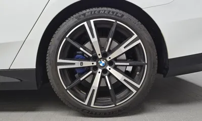 BMW 5-Series 2025, 13245 км, за 87900000 KRW - фото 21