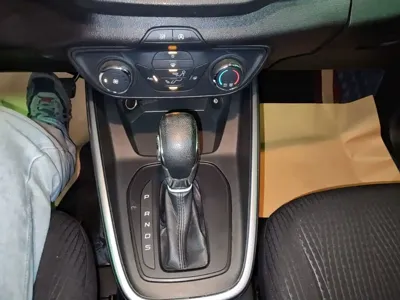 Ford Escort 2019, 102500 км, за 28600 CNY - фото 14