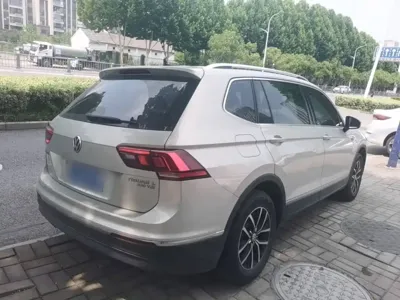 Volkswagen Tiguan L 2017, 121000 км, за 51800 CNY - фото 7