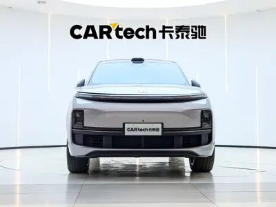 Li Auto Li L9 2023, 62800 км, за 238000 CNY