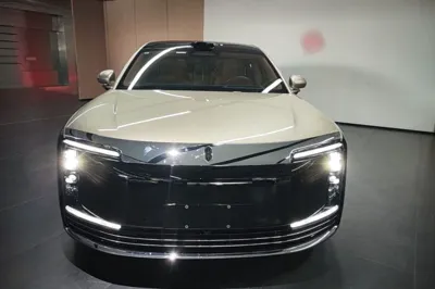 Hima S800 2025, 5900 км, за 820256.57 CNY