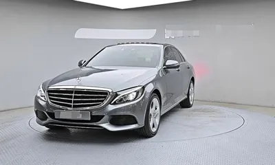 Mercedes-Benz C-Class · 2018 год