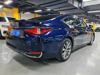 Lexus ES 2020, 60000 км, за 201800 CNY - фото 8