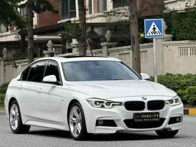 BMW 3 Series · 2017 год