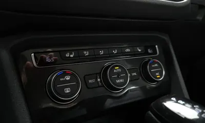 Volkswagen Tiguan 2018, 50092 км, за 29900000 KRW - фото 28