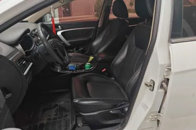 Geely Auto Emgrand 2017, 111900 км, за 22846.45 CNY - фото 16