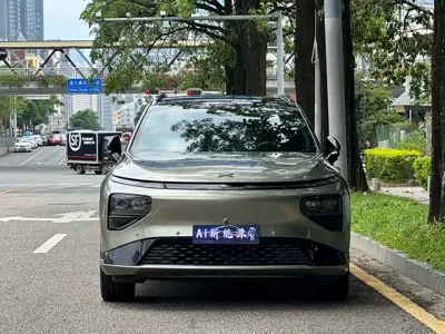 Xpeng G9 2023, 67000 км, за 149800 CNY