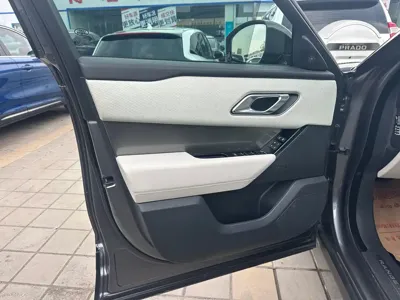 Land Rover Velar 2018, 67000 км, за 196000 CNY - фото 8