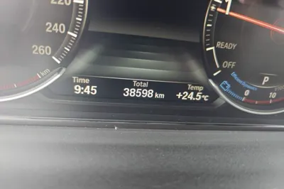 BMW 3 Series 2018, 38600 км, за 112271.85 CNY - фото 12
