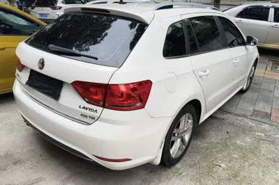 Volkswagen Gran Lavida 2017, 72100 км, за 51674.88 CNY - фото 6