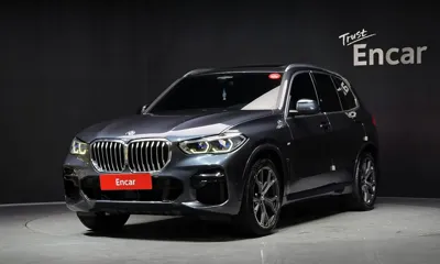 BMW X5 · 2022 год