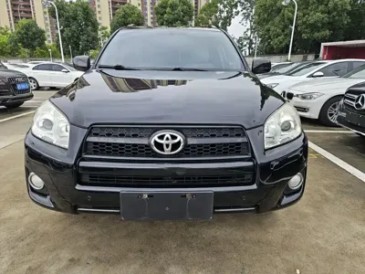 Toyota RAV4 2011, 68000 км, за 22000 CNY