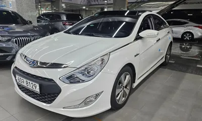 Hyundai Sonata · 2012 год