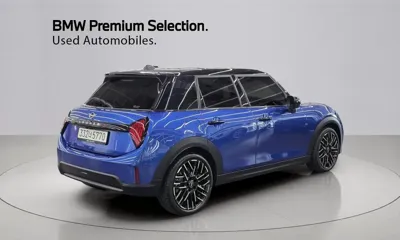 MINI Cooper 2025, 4613 км, за 35000000 KRW