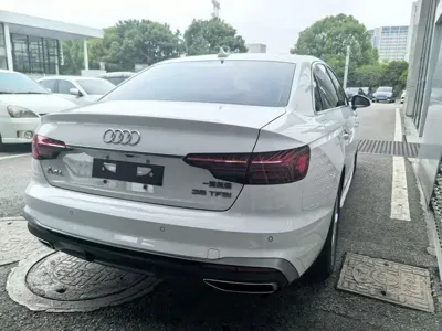 Audi A4L 2021, 19000 км, за 188000 CNY