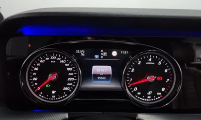 Mercedes-Benz E-Class 2019, 95562 км, за 23190000 KRW - фото 8