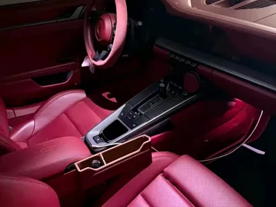 Porsche 911 2021, 32000 км, за 830000 CNY