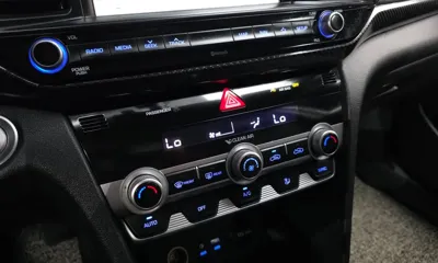 Hyundai Avante 2019, 98269 км, за 10500000 KRW - фото 16