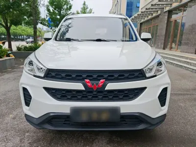 Wuling Hongguang S3 2018, 67000 км, за 24400 CNY
