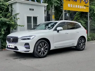 Volvo XC60 · 2022 год