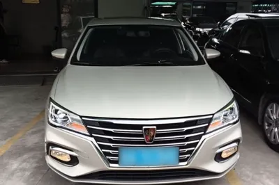 Roewe i5 2020, 68900 км, за 40434.32 CNY