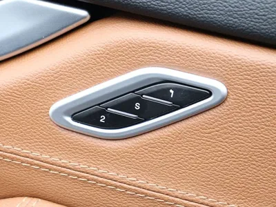 Maserati Levante 2019, 93422 км, за 35490000 KRW - фото 12
