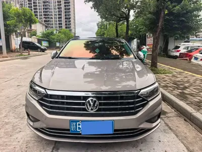 Volkswagen Sagitar 2019, 130000 км, за 44600 CNY