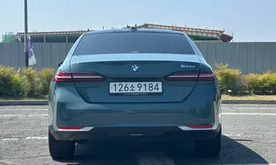 BMW 5-Series 2025, 10652 км, за 54000000 KRW