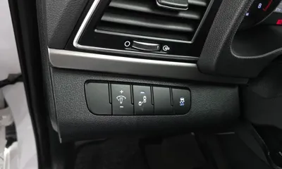 Hyundai Avante 2018, 120461 км, за 9500000 KRW - фото 16