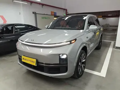 Li Auto Li L8 · 2024 год