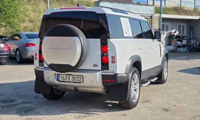 Land Rover Defender 2022, 93025 км, за 68900000 KRW