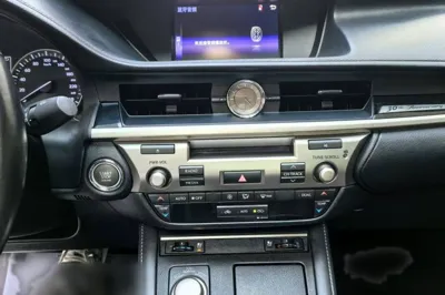 Lexus ES 2017, 76300 км, за 134710.17 CNY - фото 20