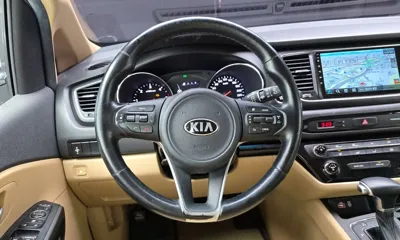 Kia Canival 2017, 174971 км, за 7900000 KRW - фото 13