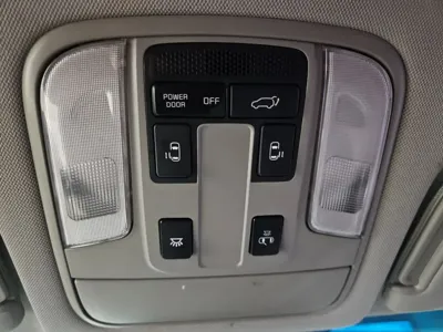 Kia Canival 2017, 170773 км, за 8600000 KRW - фото 11