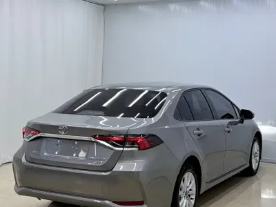 Toyota Corolla 2023, 27000 км, за 98800 CNY