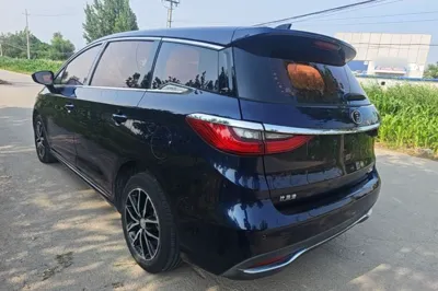 BYD Song Max 2017, 96900 км, за 45509.75 CNY